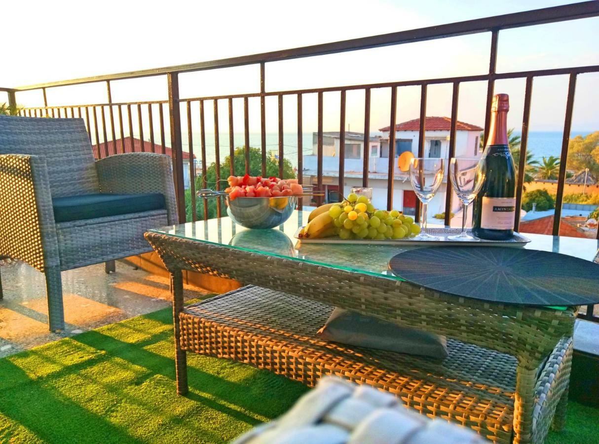 Pure Bliss Luxury Beachfront Apartment With Panoramic Sea Views, Electric Bbq, Gym Equipment And More Айя-Триас Экстерьер фото